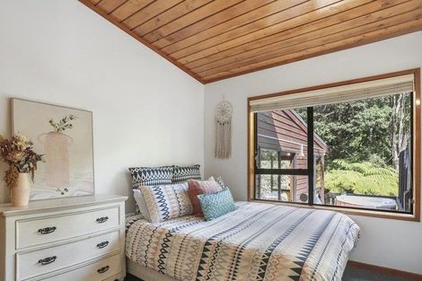 Photo of property in 23 Victory Road, Laingholm, Auckland, 0604