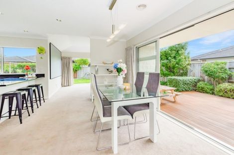 Photo of property in 7 Otupoa Way, Paraparaumu, 5032