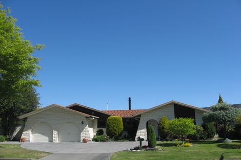 Photo of property in 21 Elvira Court, Bishopdale, Christchurch, 8053