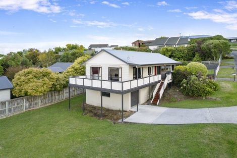 Photo of property in 2 Puketiro Drive, Feilding, 4702