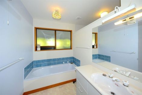 Photo of property in 220 Major Hornbrook Road, Mount Pleasant, Christchurch, 8081