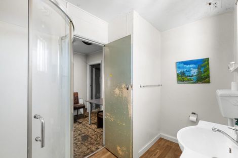 Photo of property in 10 Lake Terrace Road, Burwood, Christchurch, 8061