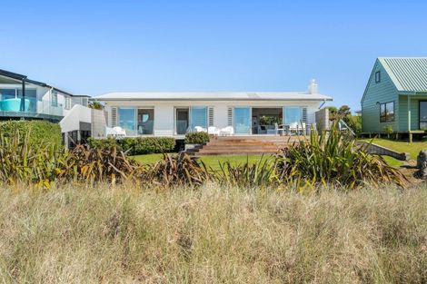 Photo of property in 212 Tangaroa Road, Whangamata, 3620