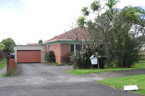 Photo of property in 1/20 Ashlynne Avenue, Papatoetoe, Auckland, 2025
