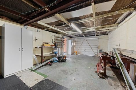 Photo of property in 3 Airedale Place, Waitara, 4320