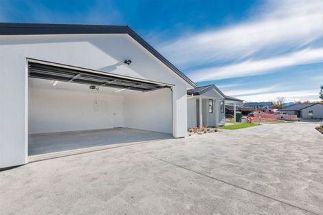 Photo of property in 12 Hebbard Court, Albert Town, Wanaka, 9305