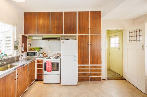 Photo of property in 992b Tremaine Avenue, Roslyn, Palmerston North, 4414