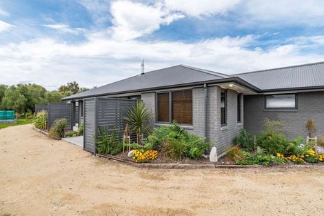Photo of property in 68 Feist Street, Carterton, 5713