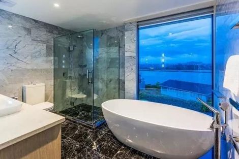 Photo of property in 124a Paritai Drive, Orakei, Auckland, 1071