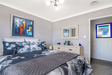 Photo of property in 19a Kawaha Point Road, Fairy Springs, Rotorua, 3015