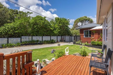 Photo of property in 64 Poplar Avenue, Raumati South, Paraparaumu, 5032