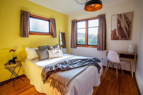 Photo of property in 12 Wyndham Street, Carterton, 5713