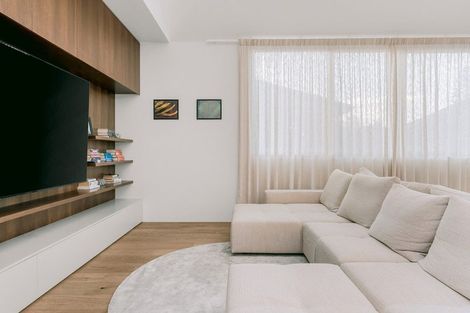 Photo of property in 124 Marine Parade, Mount Maunganui, 3116