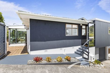 Photo of property in 1/34 Heathcote Road, Castor Bay, Auckland, 0620