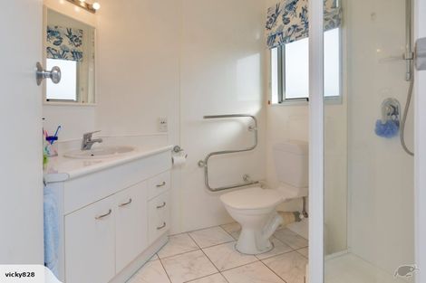 Photo of property in 52 George Point Road, Onerahi, Whangarei, 0110