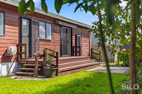 Photo of property in 3/28 Lakeside Drive, Orewa, 0931