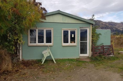 Photo of property in 481 Camp Hill Road, Hawea Flat, Wanaka, 9382