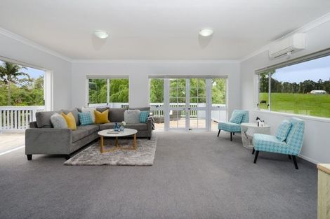Photo of property in 59 Moontide Road, Kumeu, 0892