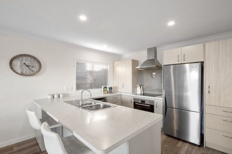 Photo of property in 3 Lakeview Quay, Pyes Pa, Tauranga, 3112