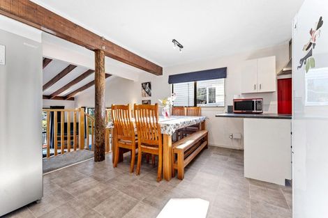Photo of property in 121 Stanmore Bay Road, Stanmore Bay, Whangaparaoa, 0932