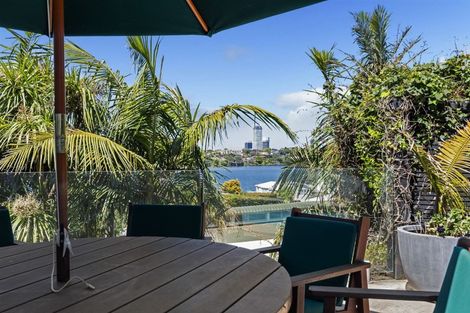 Photo of property in 6/74 Kitchener Road, Milford, Auckland, 0620