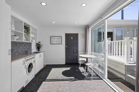 Photo of property in 183 Coronation Avenue, Welbourn, New Plymouth, 4310