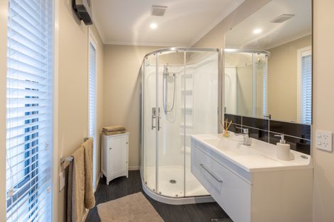 Photo of property in 41 Ascot Avenue, North New Brighton, Christchurch, 8083