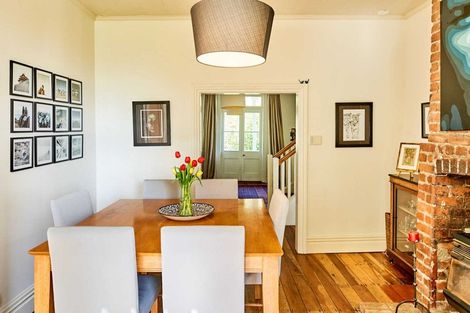 Photo of property in 17 Kowhai Street, Eastbourne, Lower Hutt, 5013