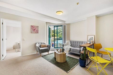 Photo of property in Palm Grove Apartments, 1/13c Palm Grove, Berhampore, Wellington, 6023