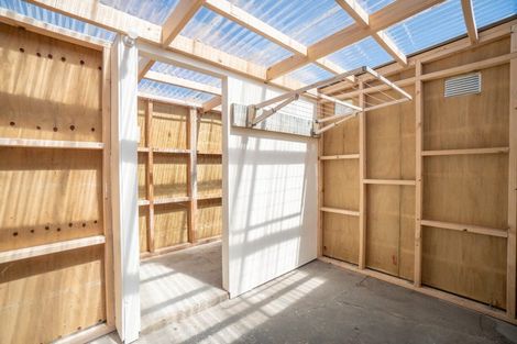 Photo of property in 16 Papakowhai Court, West End, Palmerston North, 4412