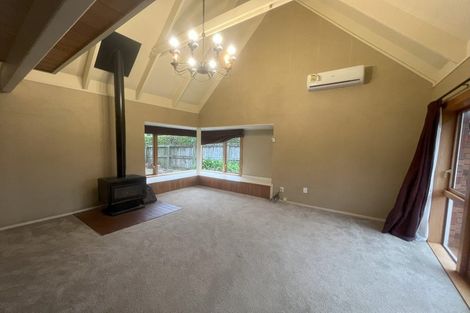 Photo of property in 8 Sanctuary Point, Sunnyhills, Auckland, 2010