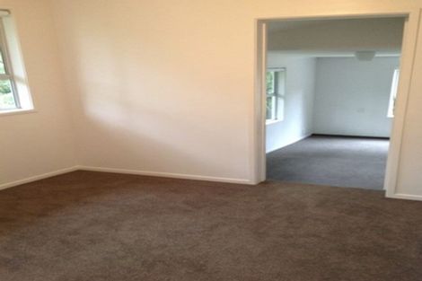 Photo of property in 28 Spinella Drive, Bayview, Auckland, 0629