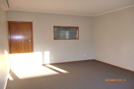 Photo of property in 2/210 Grove Road, Mayfair, Hastings, 4122