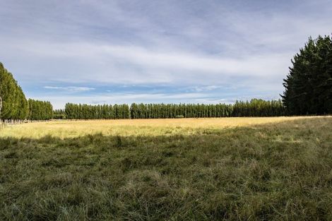 Photo of property in 10 Jelfs Road, Woodend Beach, Woodend, 7691