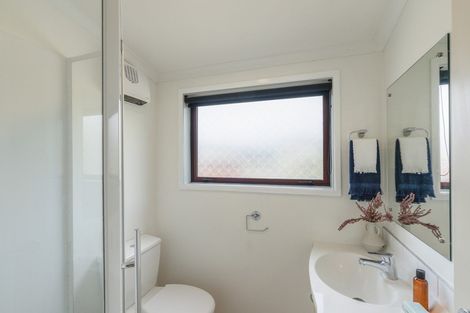 Photo of property in 72 Rutherford Drive, Waikanae Beach, Waikanae, 5036