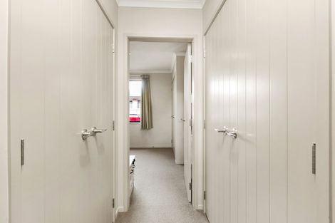 Photo of property in 2/31 Jones Crescent, Melville, Hamilton, 3206