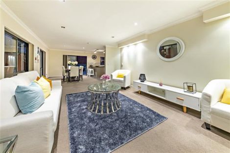 Photo of property in 10 Manning Rise, Flat Bush, Auckland, 2019