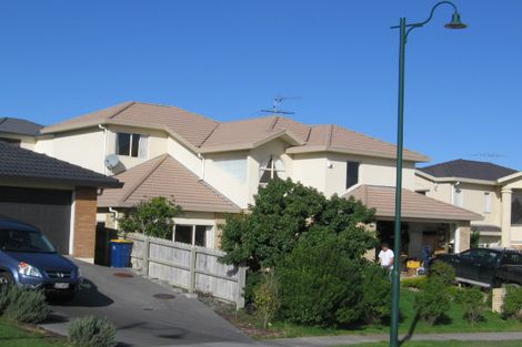Photo of property in 8 Meridian Court, Oteha, Auckland, 0632
