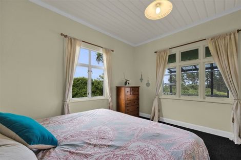 Photo of property in 206 Henwood Road, Paraite, New Plymouth, 4372