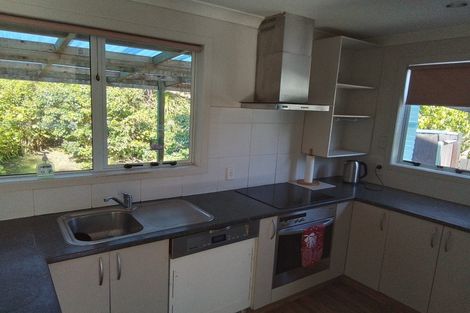 Photo of property in 2/129 Edmonton Road, Te Atatu South, Auckland, 0610