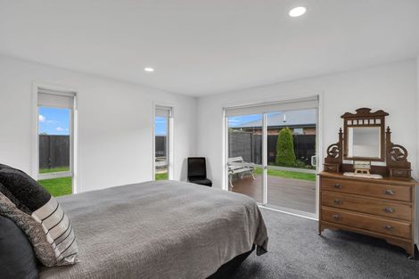 Photo of property in 56 Huntingdon Drive, Rangiora, 7400