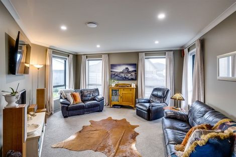 Photo of property in 23 Gee Place, Taradale, Napier, 4112