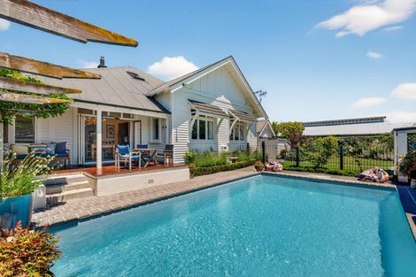 Photo of property in 503 King Street South, Hastings, 4122