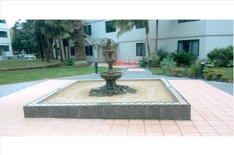 Photo of property in 175h Hurstmere Road, Takapuna, Auckland, 0622