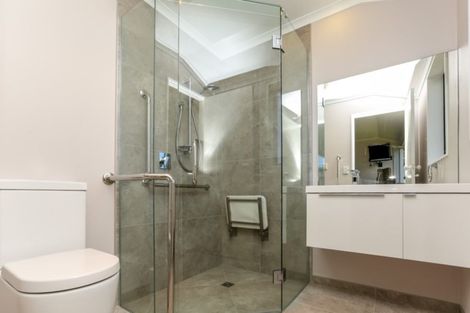 Photo of property in 68 Wairau Road, Oakura, 4314