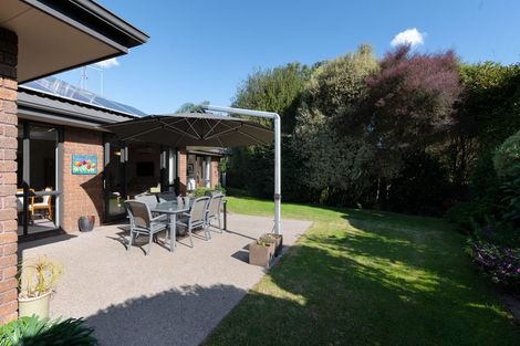 Photo of property in 18 Azure Place, Huntington, Hamilton, 3210