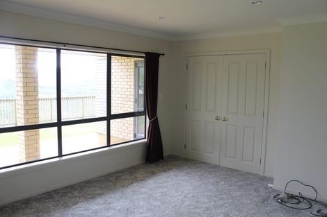 Photo of property in 55 Erlestoke Crescent, Churton Park, Wellington, 6037