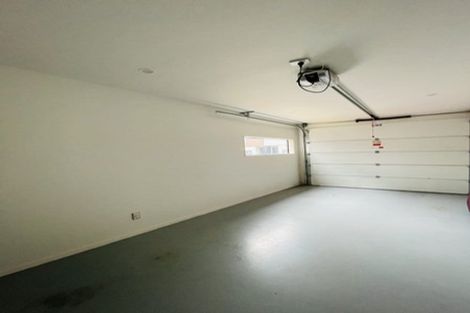 Photo of property in 6 Korama Lane, New Lynn, Auckland, 0600