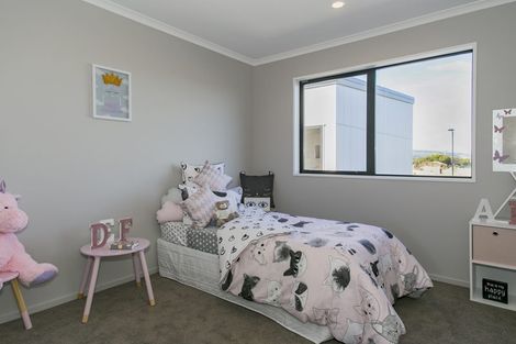 Photo of property in 4 Brian Keogh Lane, Wigram, Christchurch, 8025