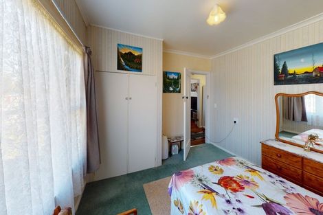 Photo of property in 19 Liverpool Street, Levin, 5510